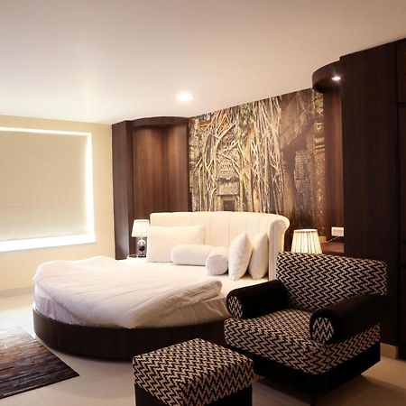Kingdom Hotel Moga Ngoại thất bức ảnh
