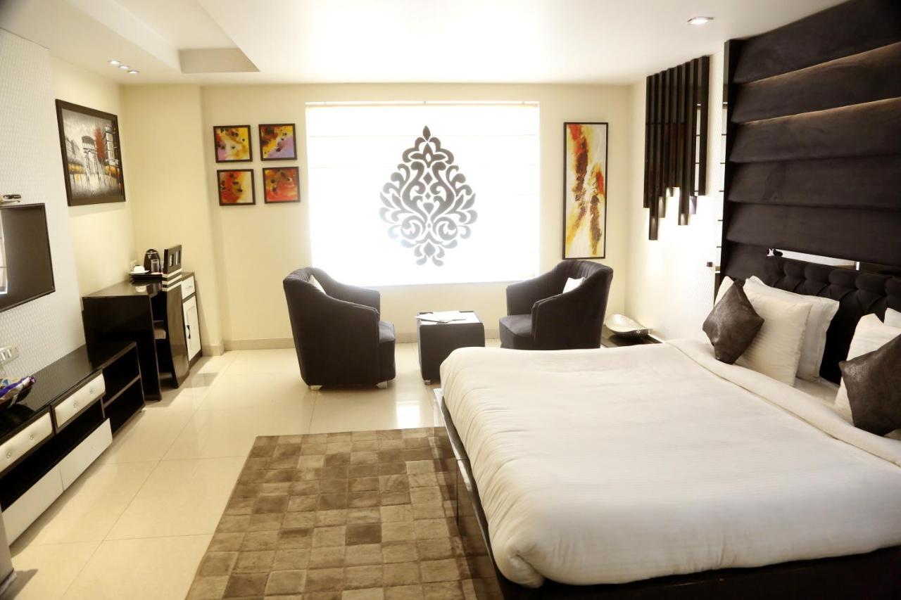 Kingdom Hotel Moga Ngoại thất bức ảnh